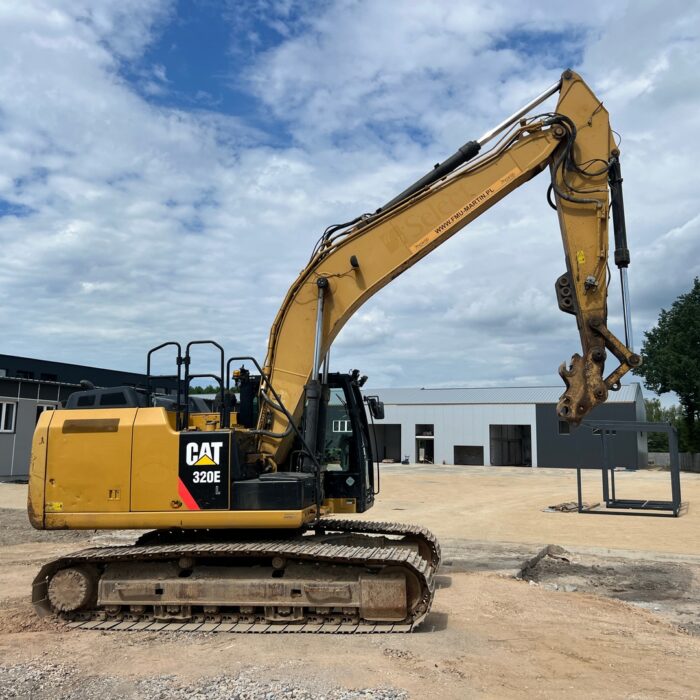 CAT 320E (22)