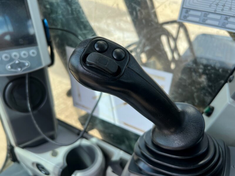 CAT 320E (27)