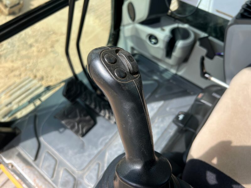 CAT 320E (28)