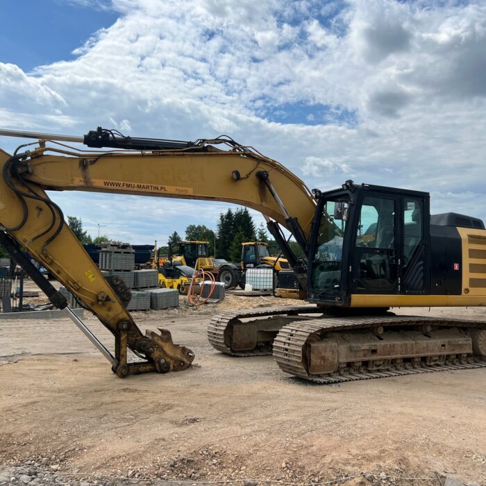 CAT 320E (4)
