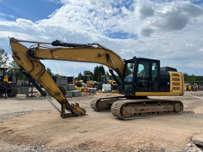 CAT 320E (4)