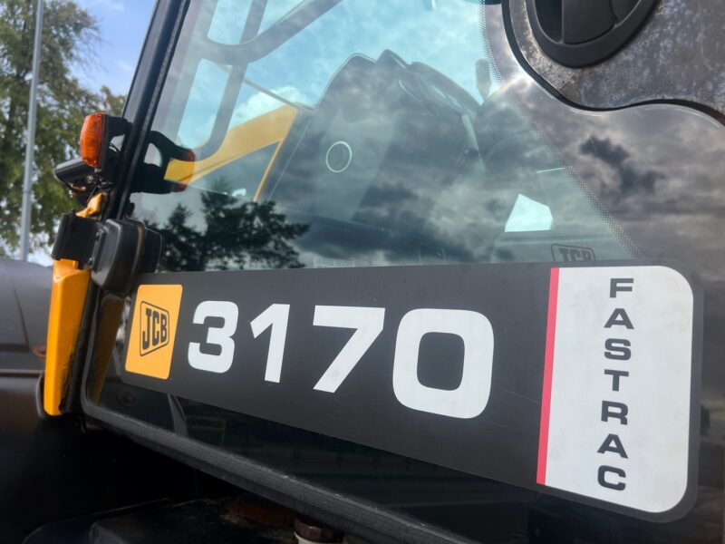 JCB FASTRAC 3170 PLUS (11)