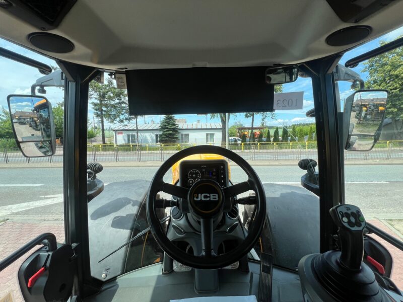 JCB FASTRAC 4220 (15)