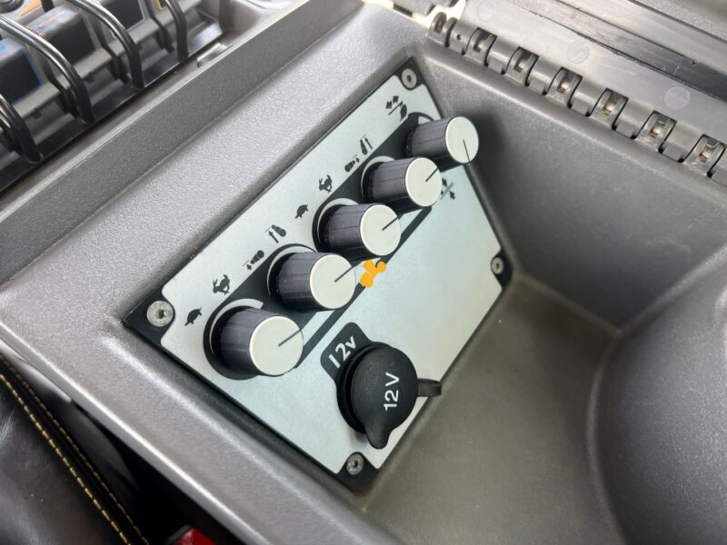 JCB FASTRAC 4220 (17)