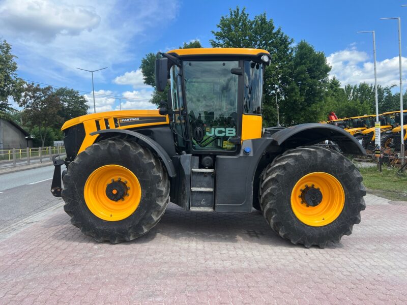 JCB FASTRAC 4220 (2)