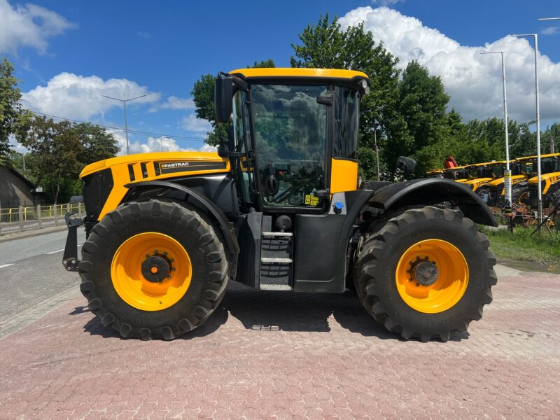 JCB FASTRAC 4220 (2)