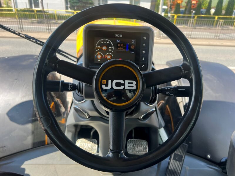 JCB FASTRAC 4220 (7)