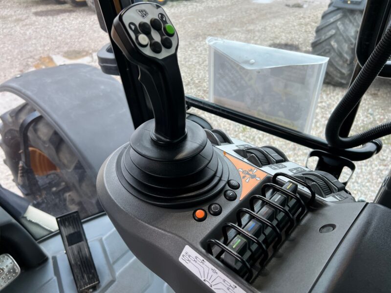 JCB Fastrac 4220(10)