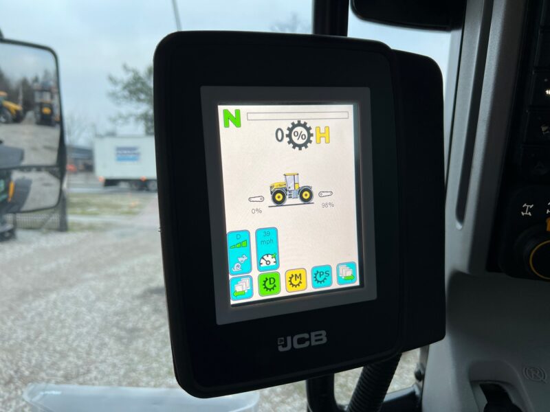 JCB Fastrac 4220(11)