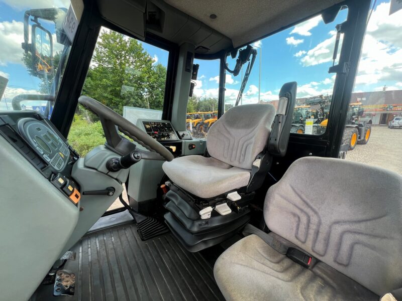 JCB FASTRAC 2150 (12)