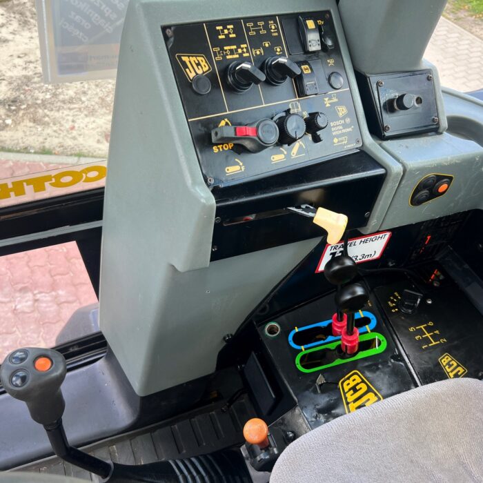 JCB FASTRAC 2150 (13)