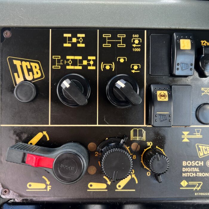 JCB FASTRAC 2150 (14)