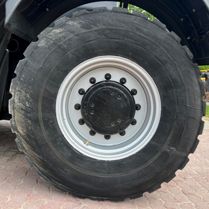 JCB FASTRAC 3200 (18)