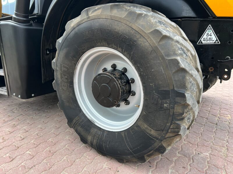 JCB FASTRAC 3200 (20)