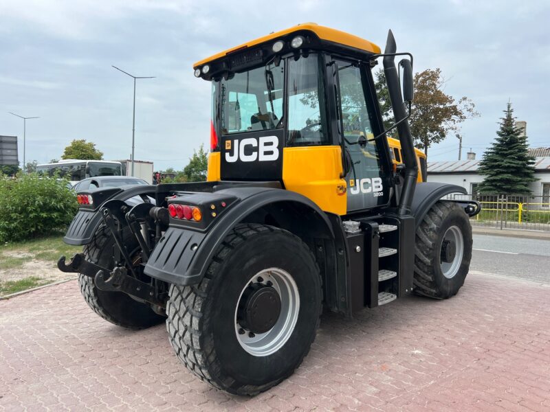 JCB FASTRAC 3200 (4)