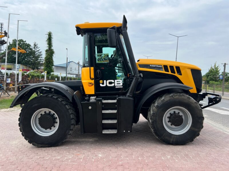 JCB FASTRAC 3200 (9)