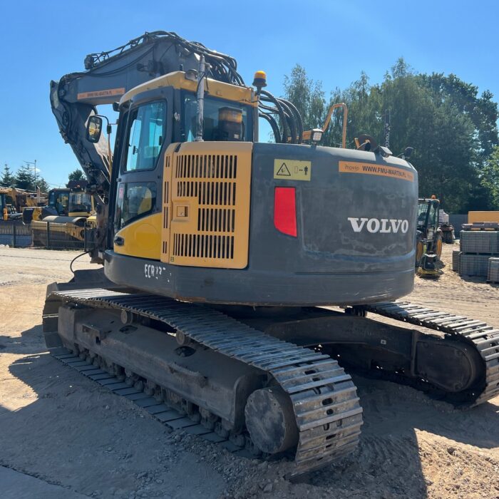 VOLVO ECR235 (6)