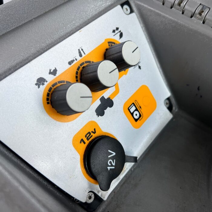 JCB FASTRAC 3230 XTRA (17)