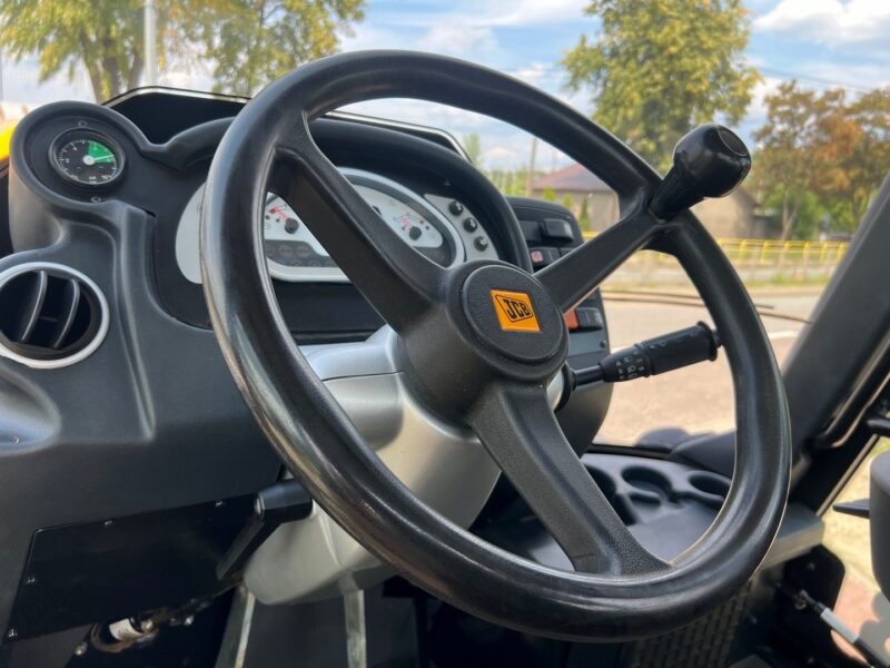 JCB FASTRAC 3230 XTRA (22)