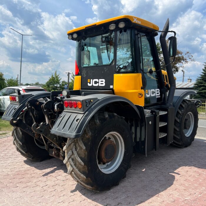 JCB FASTRAC 3230 XTRA (5)