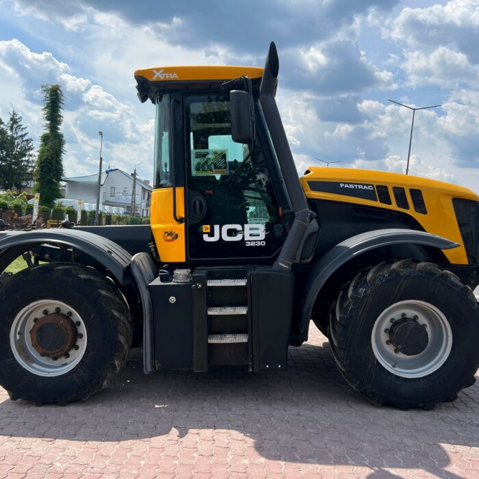 JCB FASTRAC 3230 XTRA (6)