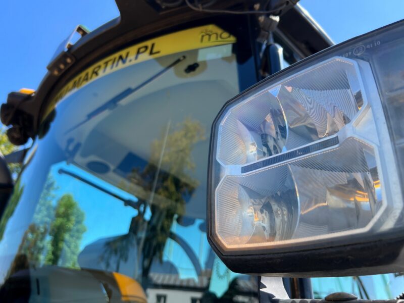 JCB FASTRAC 4220 (10)