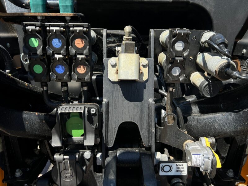 JCB FASTRAC 4220 (12)