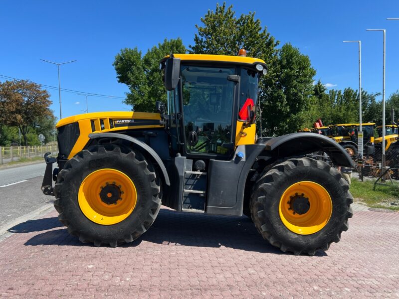 JCB FASTRAC 4220 (2)