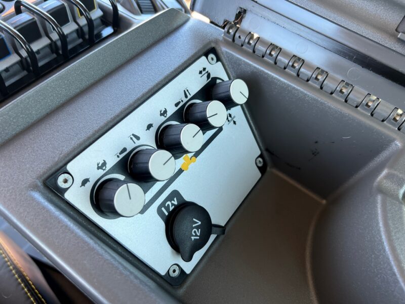 JCB FASTRAC 4220 (27)