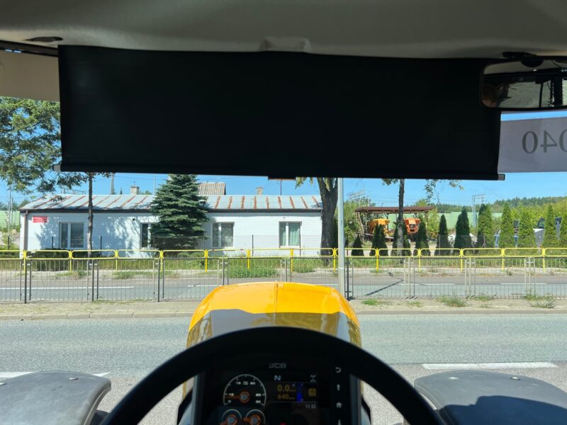 JCB FASTRAC 4220 (32)