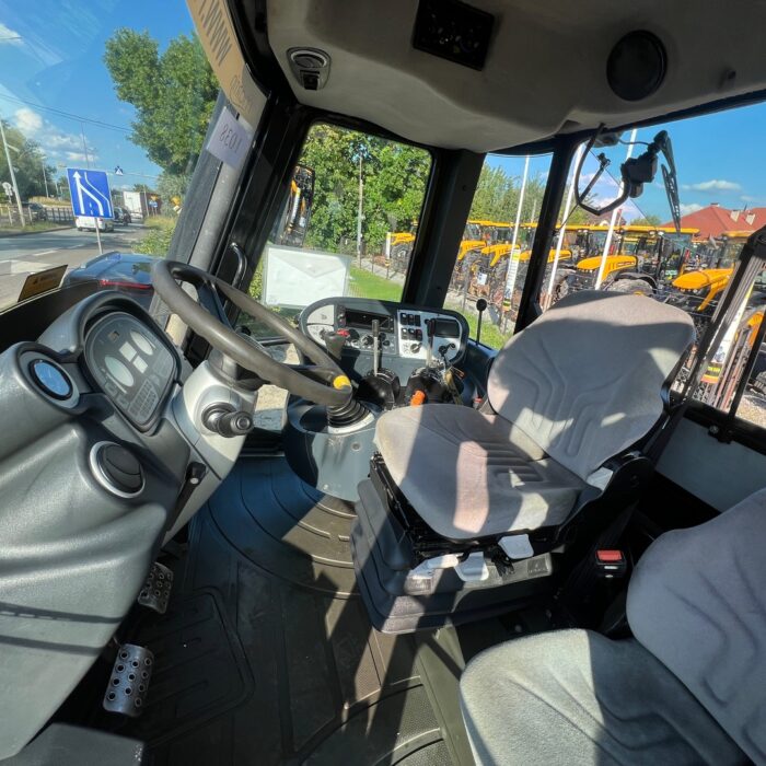 JCB FASTRAC 3200 PLUS (11)