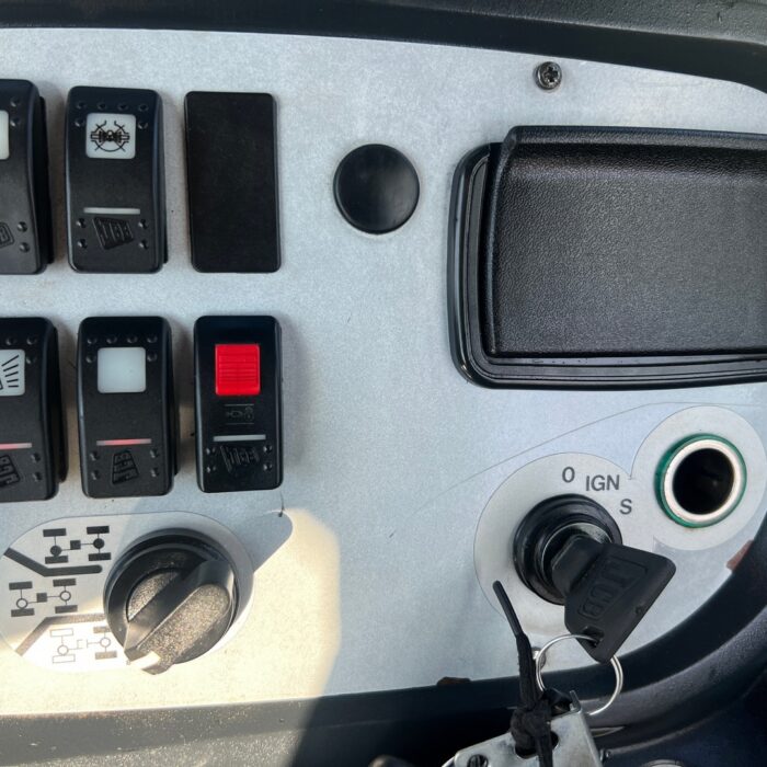 JCB FASTRAC 3200 PLUS (14)