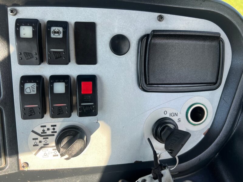 JCB FASTRAC 3200 PLUS (14)