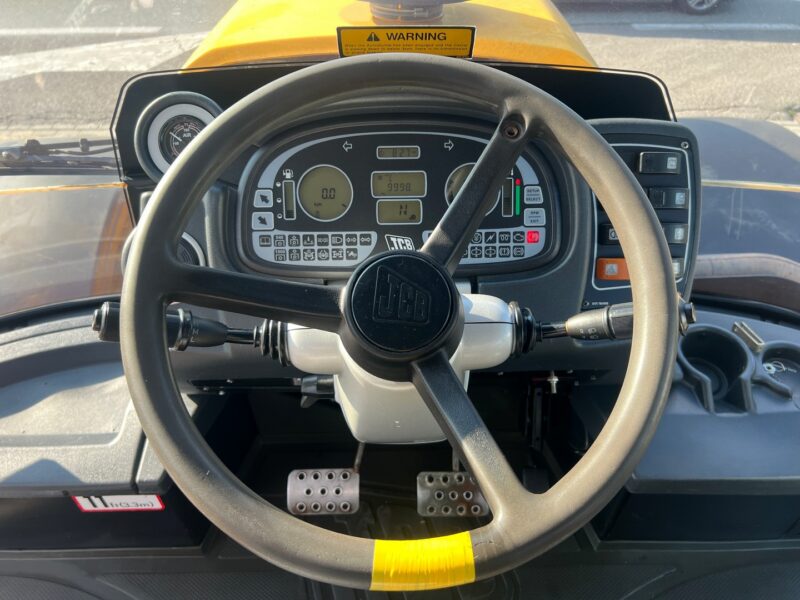 JCB FASTRAC 3200 PLUS (16)