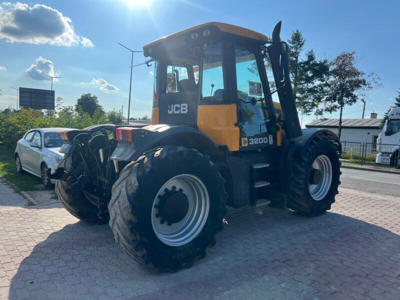 JCB FASTRAC 3200 PLUS (5)