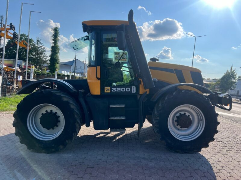 JCB FASTRAC 3200 PLUS (6)