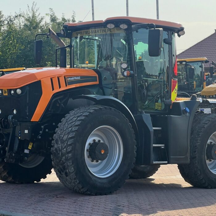 JCB FASTRAC 4220 (10)