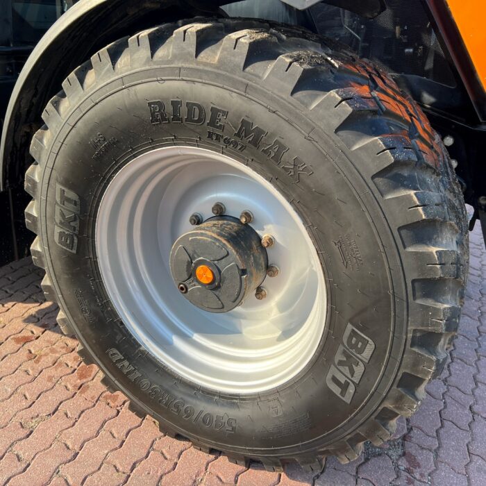 JCB FASTRAC 4220 (11)