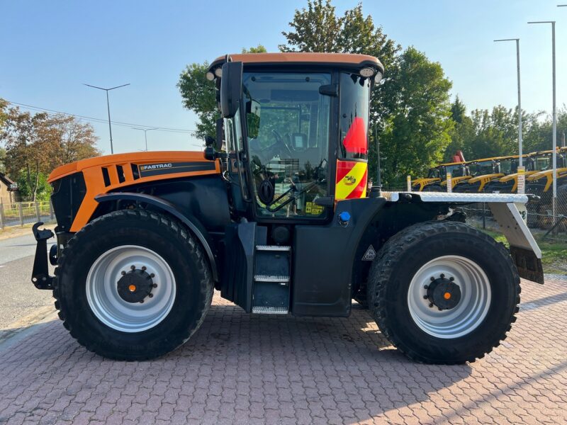 JCB FASTRAC 4220 (2)