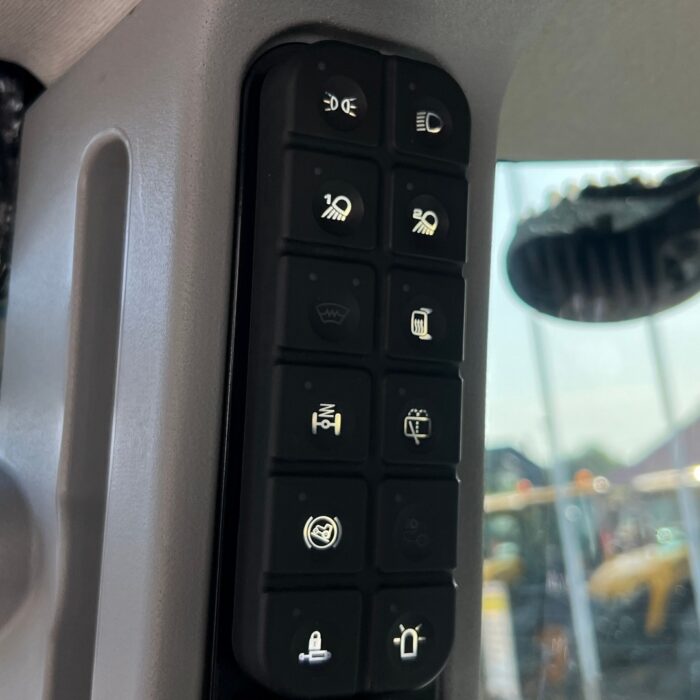 JCB FASTRAC 4220 (23)