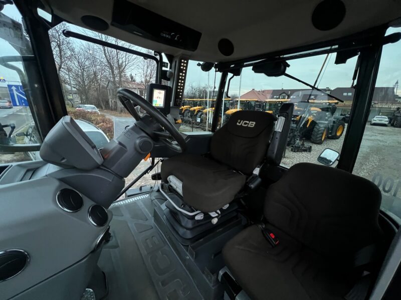 JCB FASTRAC 4220 (18)