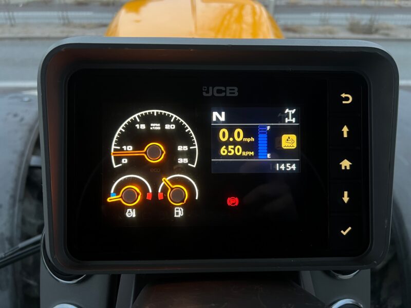 JCB FASTRAC 4220 (26)