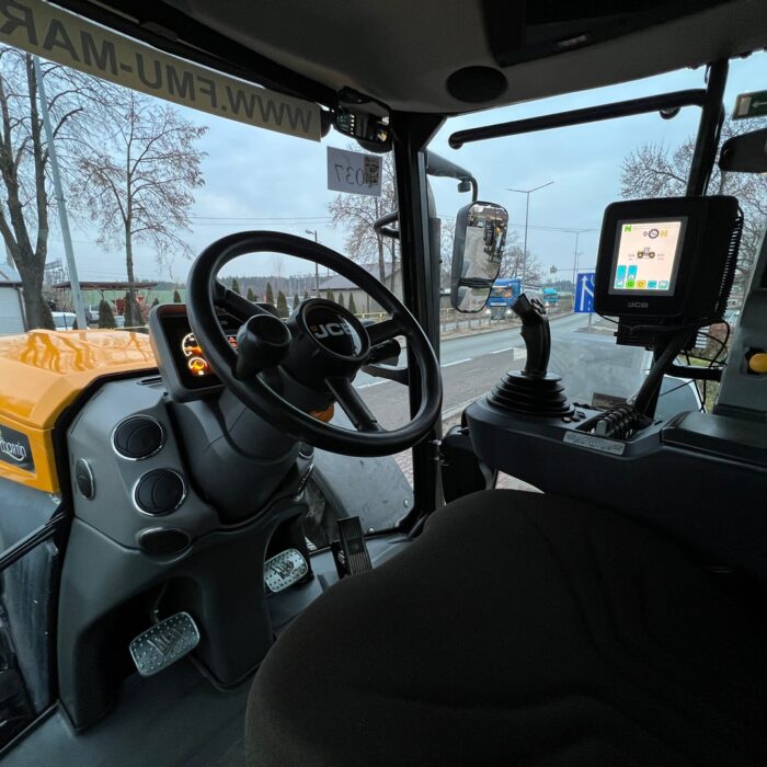 JCB FASTRAC 4220 (28)