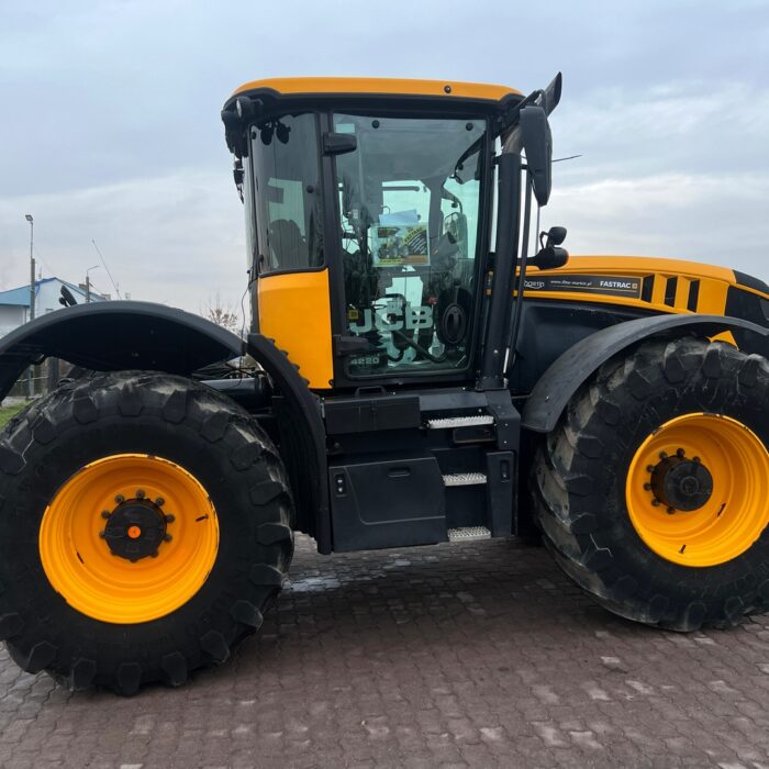 JCB FASTRAC 4220 (7)