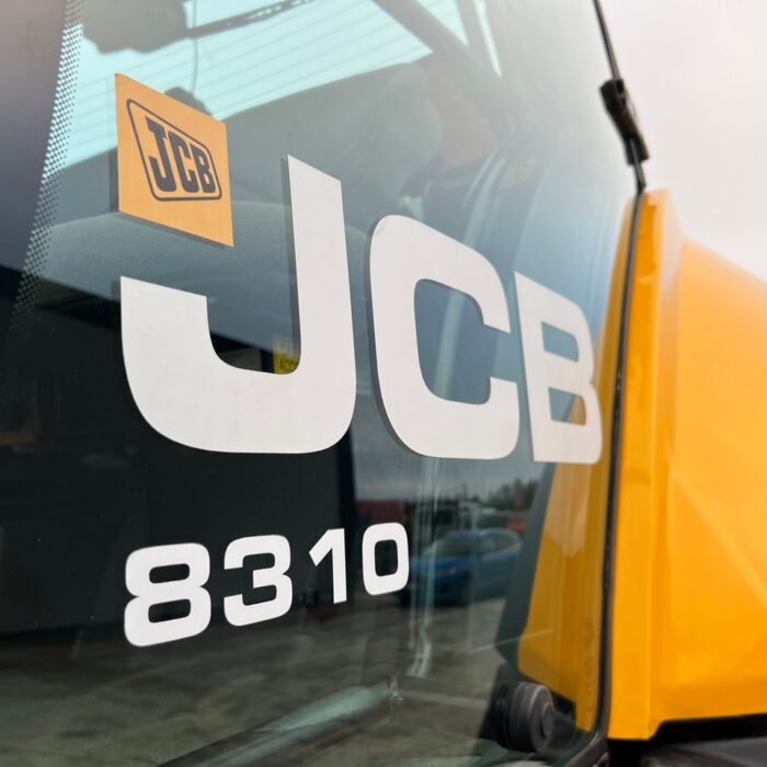 JCB Fastrac 8310(10)