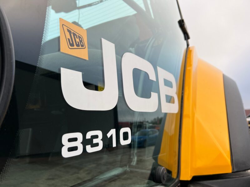 JCB Fastrac 8310(10)