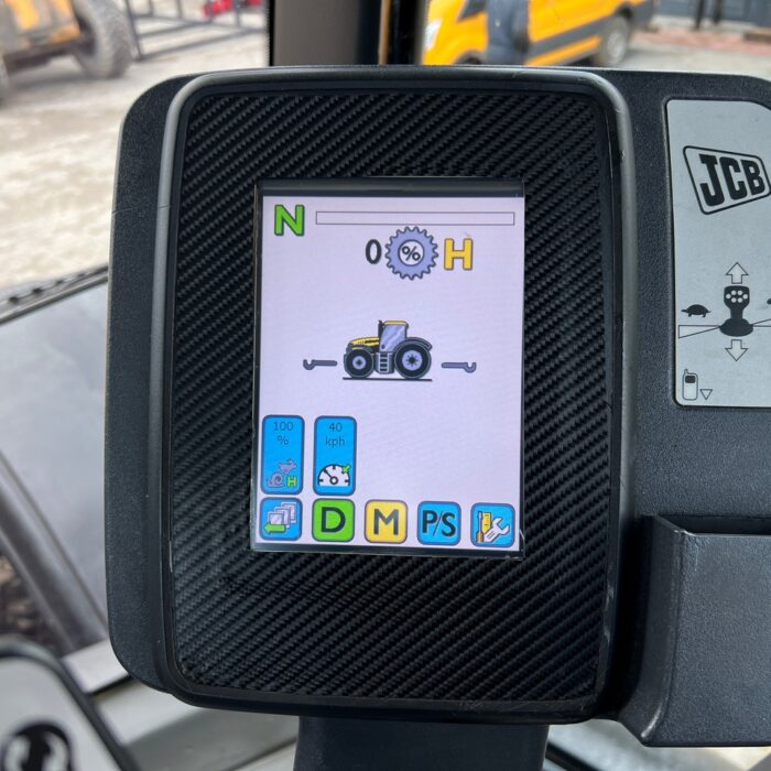 JCB Fastrac 8310(14)