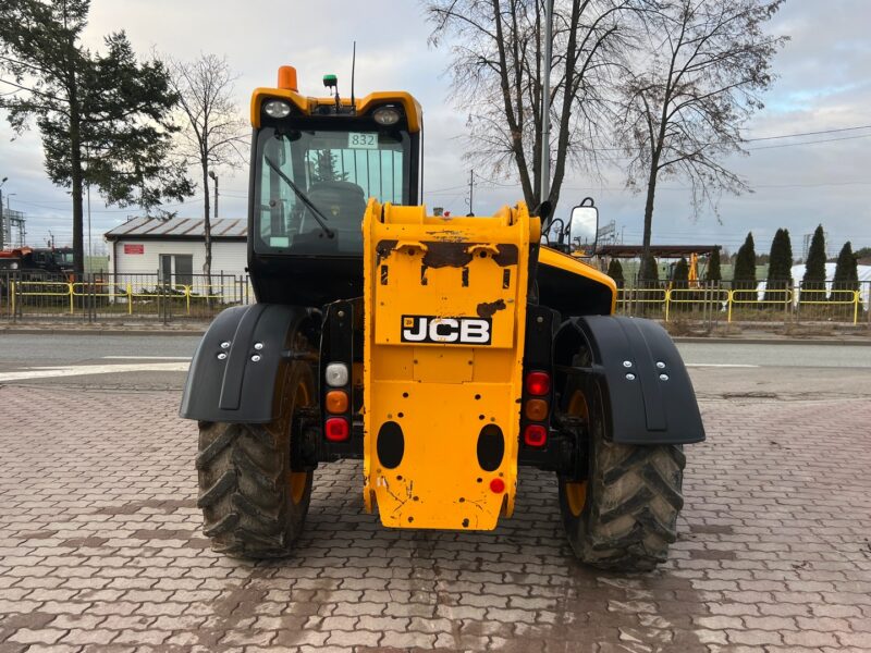 JCB 535-95 (4)