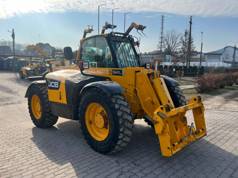 JCB 541-70 (6)