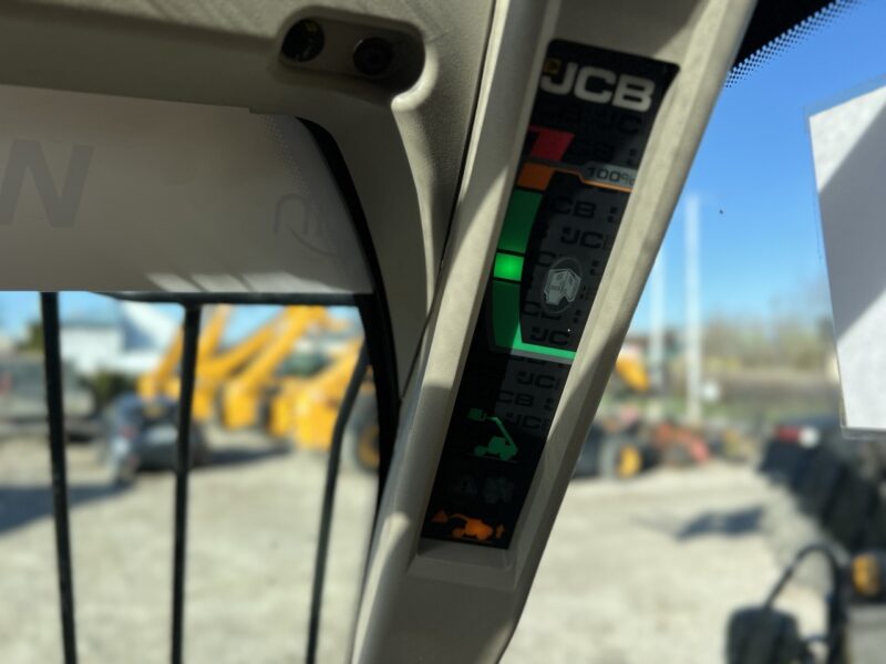 JCB 535-95 (16) Duży
